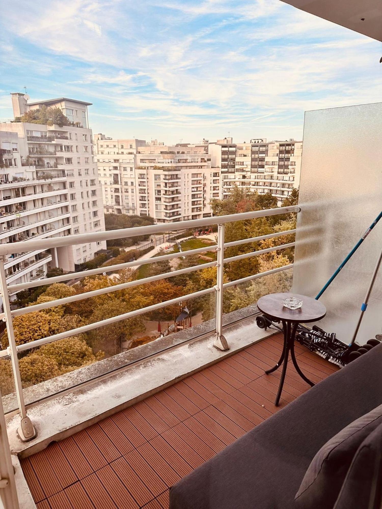 Ryan Homes - In Apart Hotel, La Defense Курбьовоа Екстериор снимка